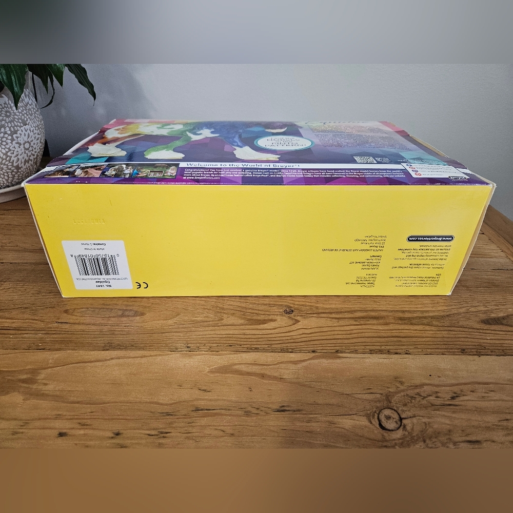 Rainbow Decorator Breyer Horse - Picture 6 of 6